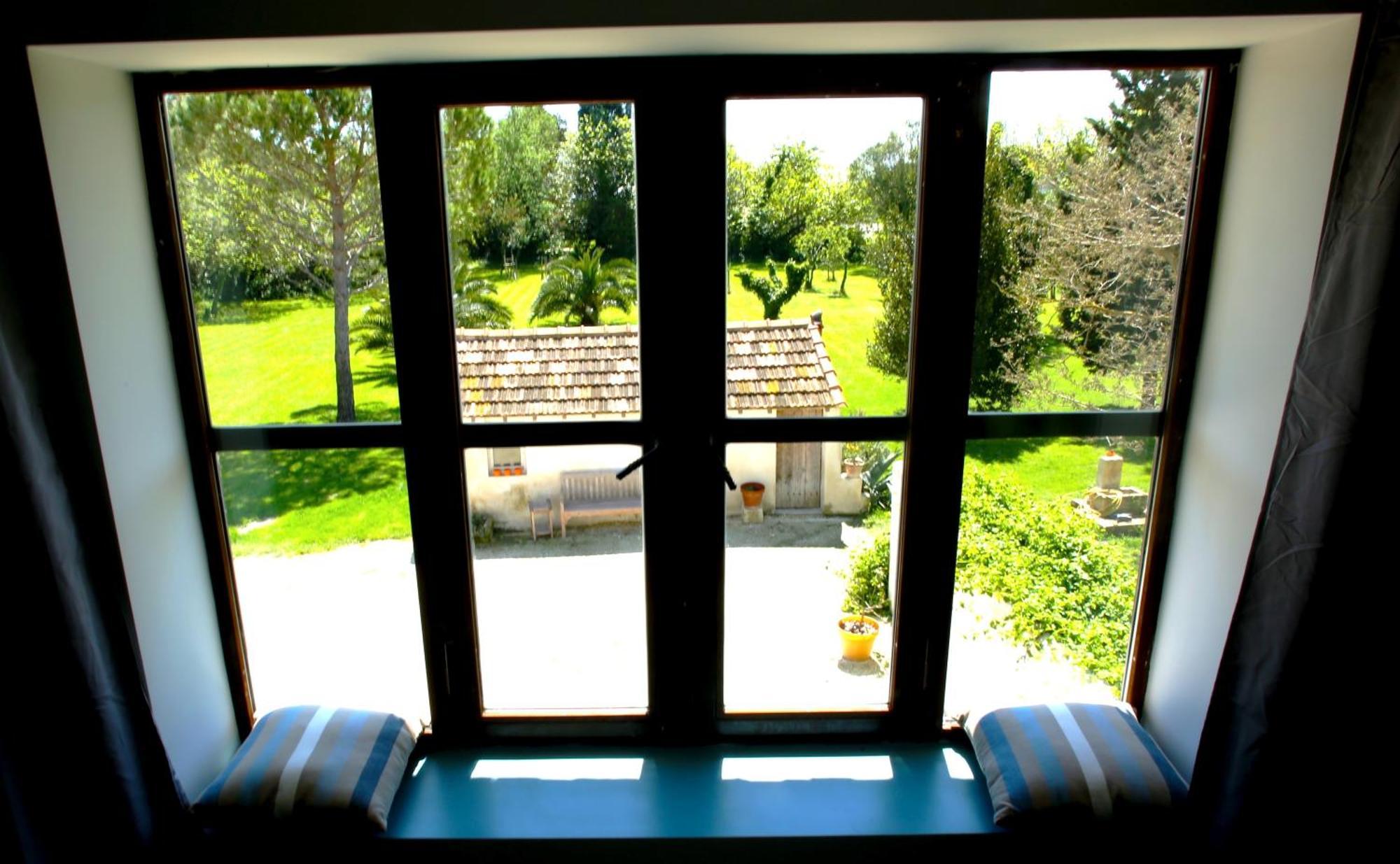 Mas De Bouvet En Camargue Bed & Breakfast Albaron Rom bilde